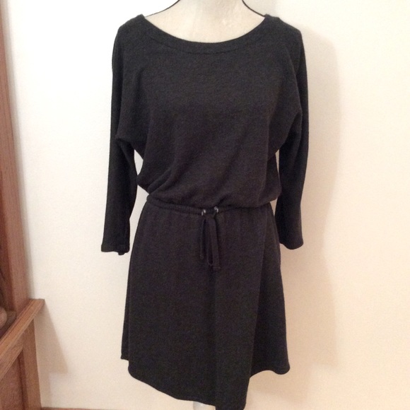 Old Navy Dresses & Skirts - Old Navy sweatshirt dress